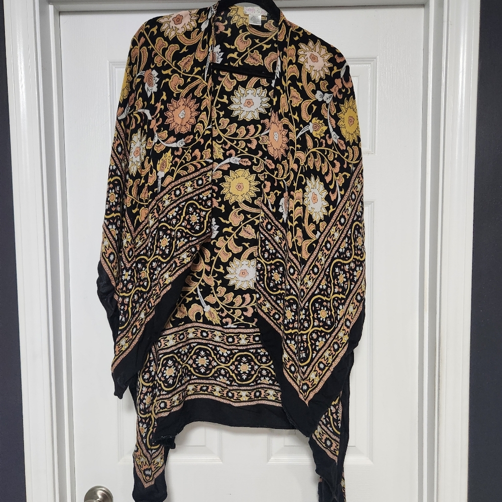 Free People Floral Patterned Kimono Shawl